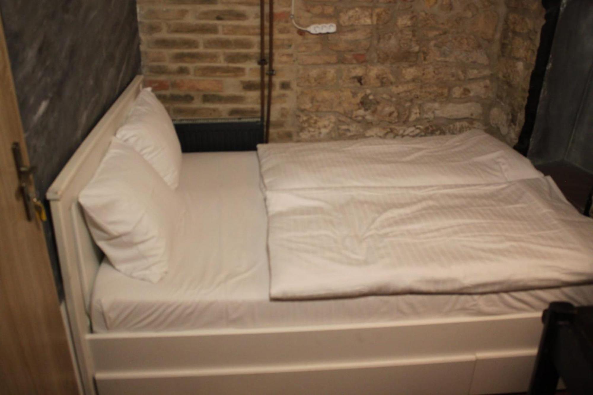 Alba Hostel براغ المظهر الخارجي الصورة